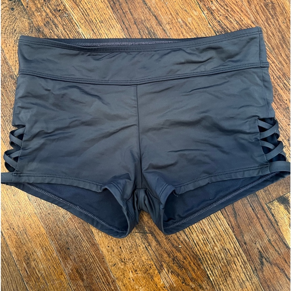 Kona Sol shorts